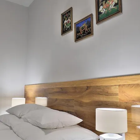 - Zakopianski Apartment *